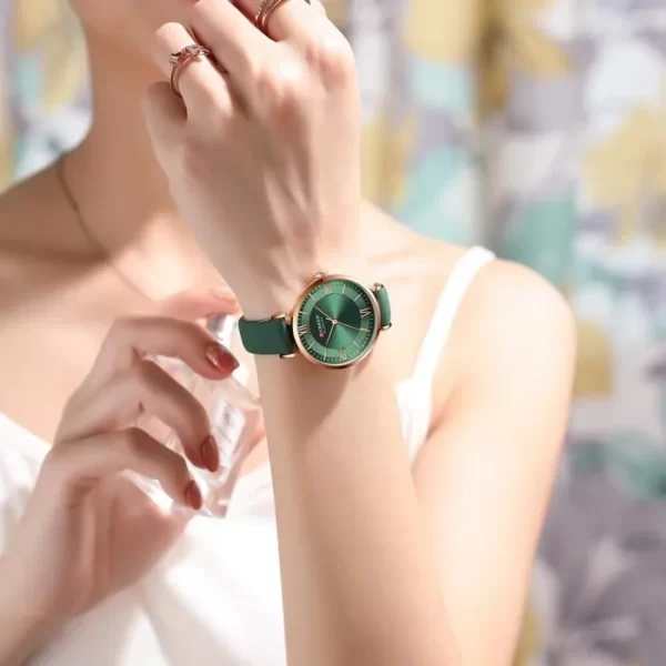curren-montre-bracelet-a-quartz-en-cuir-pour-femme (1) Montre-bracelet en cuir à Quartz pour femmes Verte